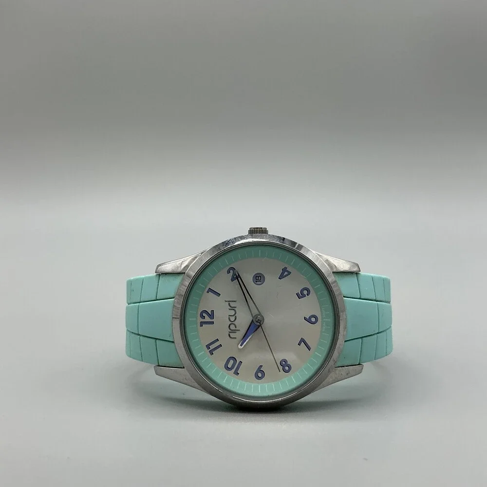 Rip Curl Echo Womens Watch 33mm Silver Tone Aqua Rubber Surf Date New Battery